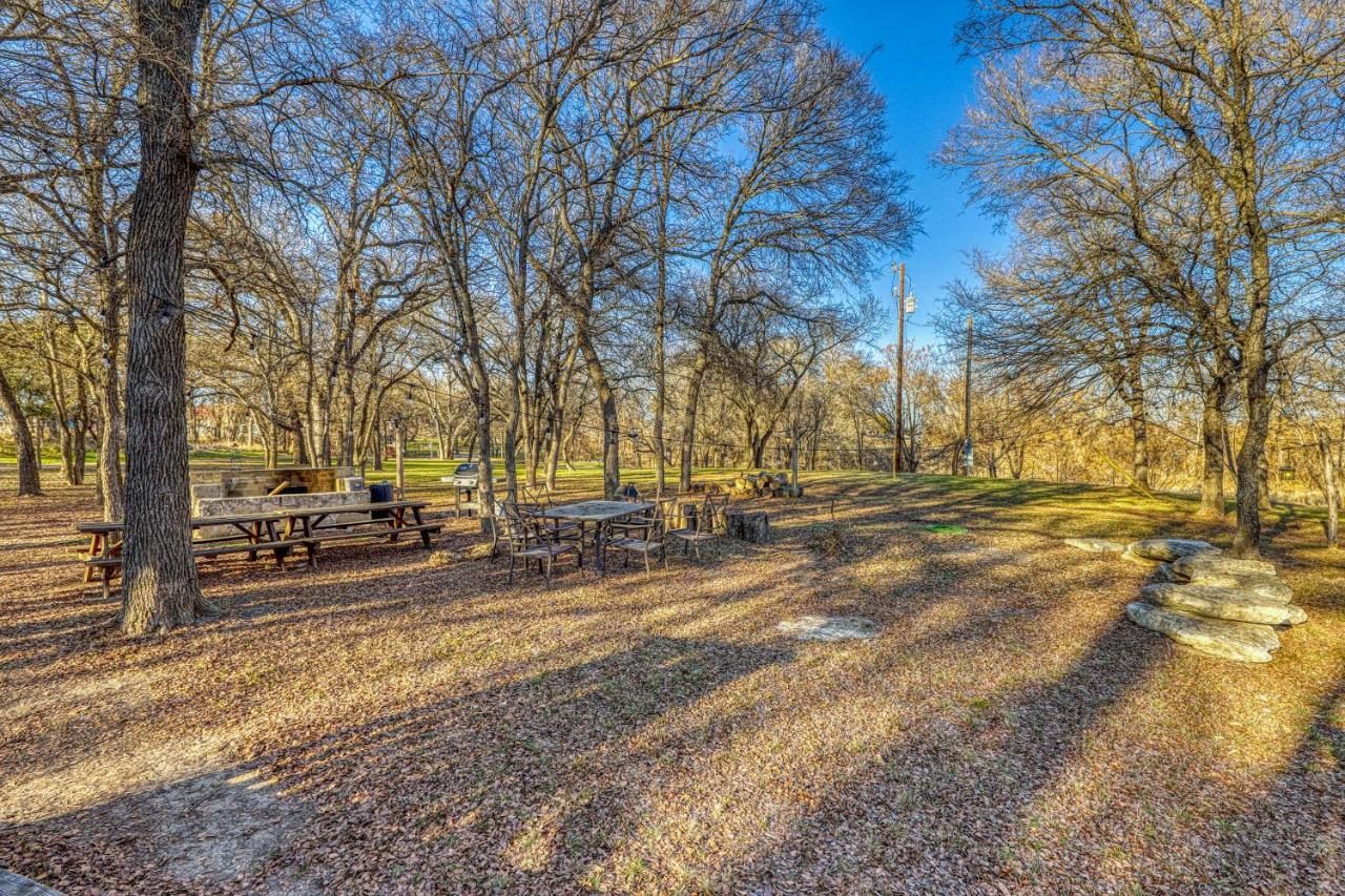 The Olive @ Mendelbaum Winery Guest Cabins Hotel Fredericksburg Exterior photo